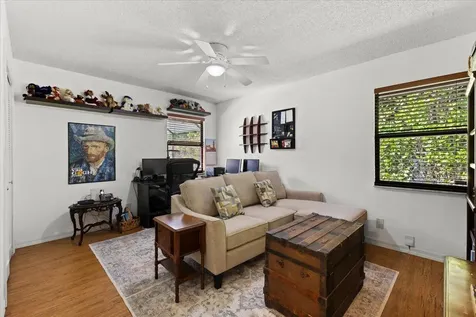 2350 NW 105th Terrace Coral Springs FL 33065