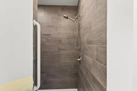 2350 NW 105th Terrace Coral Springs FL 33065
