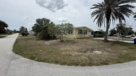 7089 SE Bluebird Circle Hobe Sound FL 33455