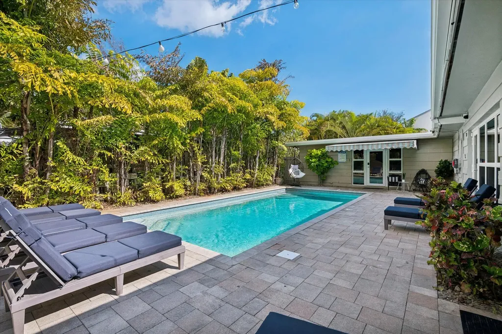 1123 NE 14th Avenue Fort Lauderdale FL 33304