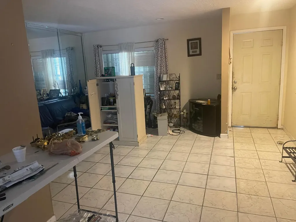 915 SW 4th Street Delray Beach FL 33444