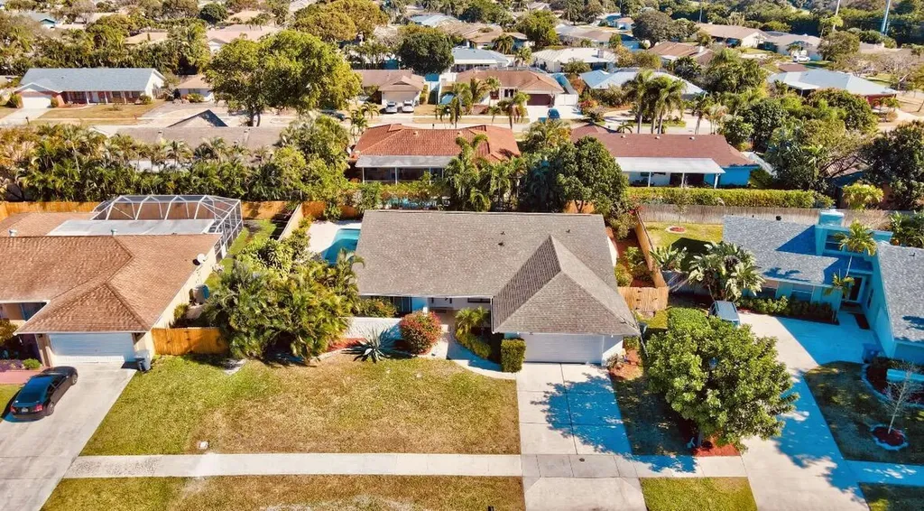 17768 Maplewood Drive Boca Raton FL 33487