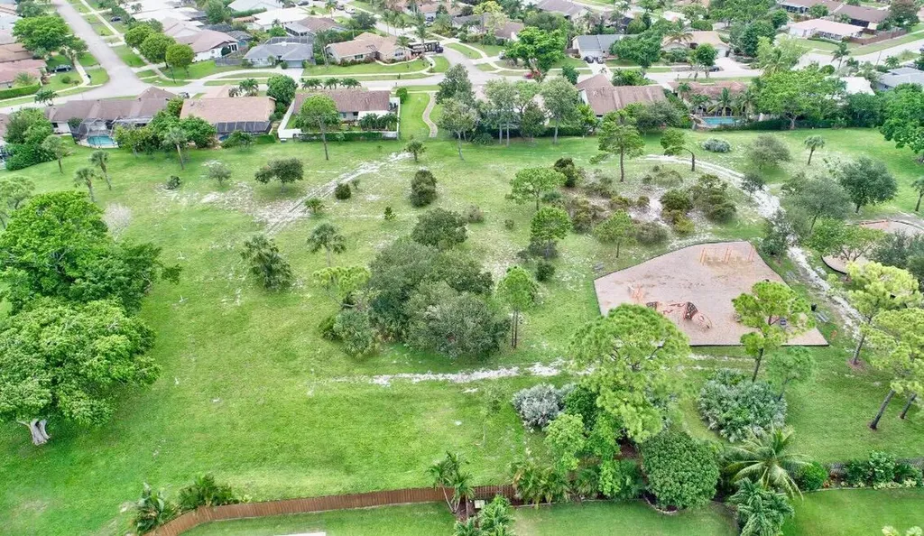 17768 Maplewood Drive Boca Raton FL 33487