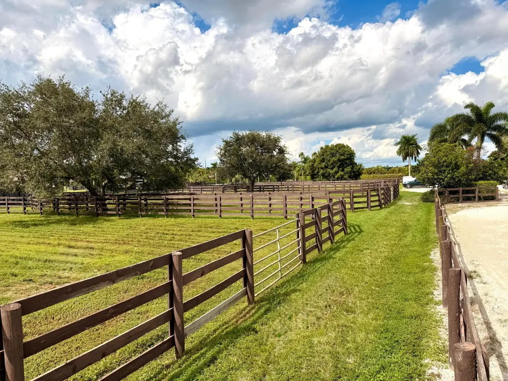 13060 52nd Place S Wellington FL 33449