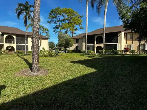441 Pine Glen Lane Greenacres FL 33463