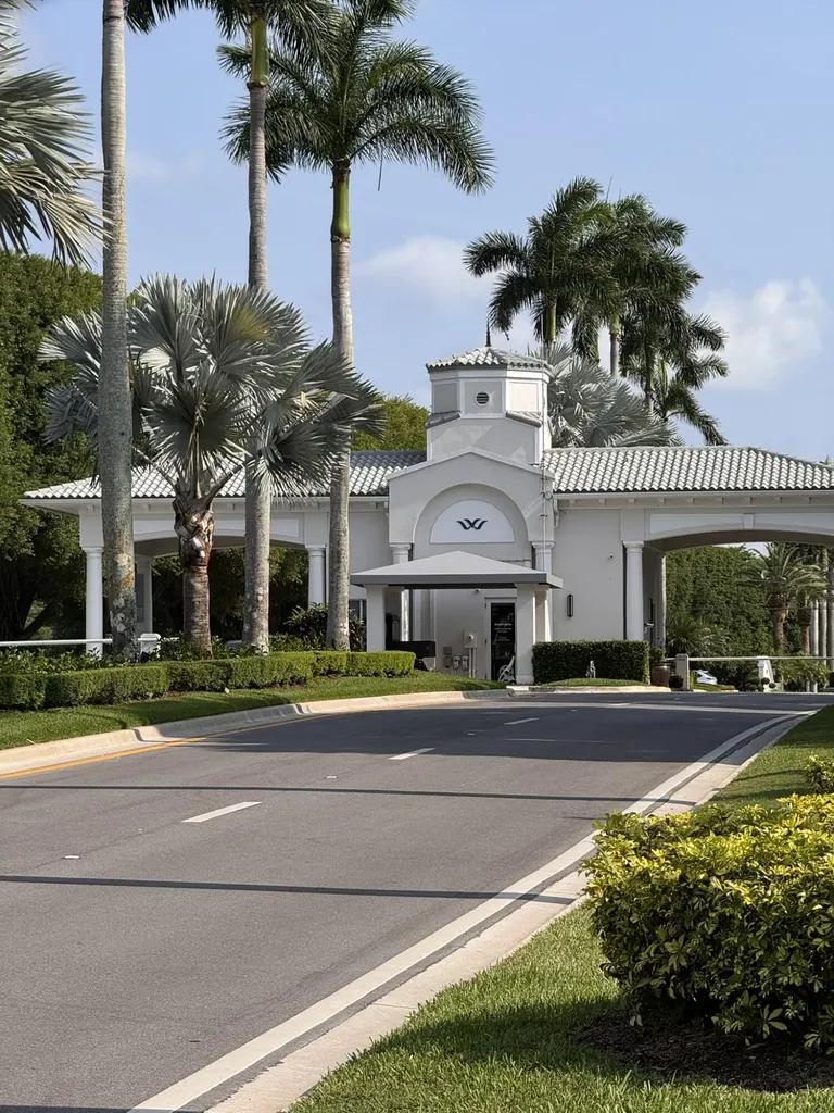 10291 N Andover Coach Lane Wellington FL 33449