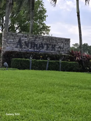 10291 N Andover Coach Lane Wellington FL 33449