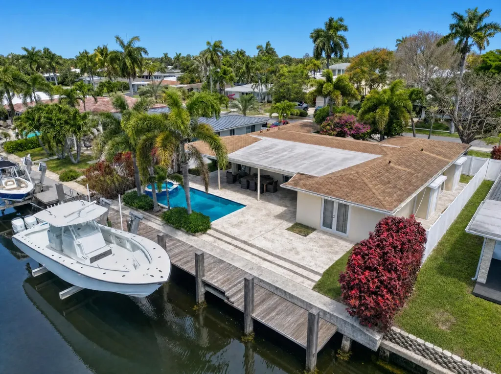 330 SE 10th Street Pompano Beach FL 33060