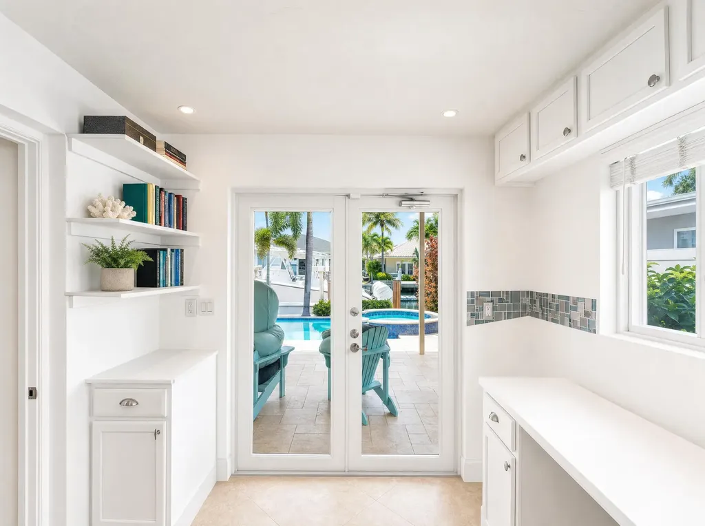 330 SE 10th Street Pompano Beach FL 33060
