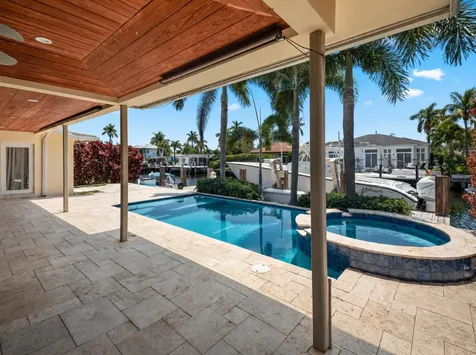 330 SE 10th Street Pompano Beach FL 33060
