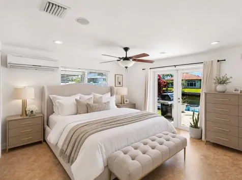 330 SE 10th Street Pompano Beach FL 33060