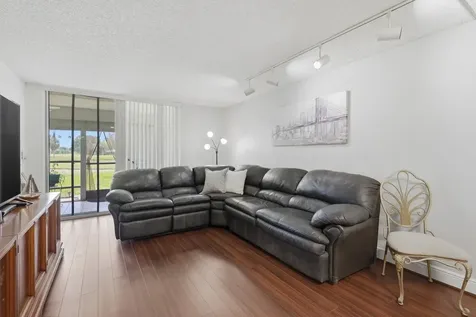 3231 Holiday Springs Boulevard Margate FL 33063