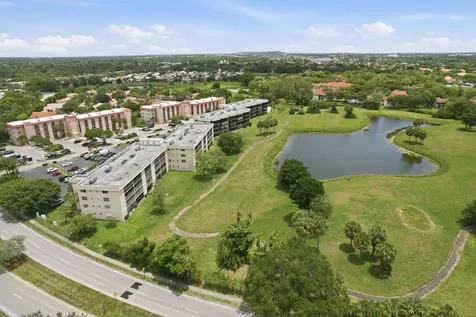 3231 Holiday Springs Boulevard Margate FL 33063
