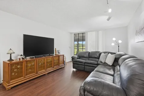 3231 Holiday Springs Boulevard Margate FL 33063
