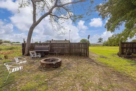 1009 NE 18th Street Belle Glade FL 33430