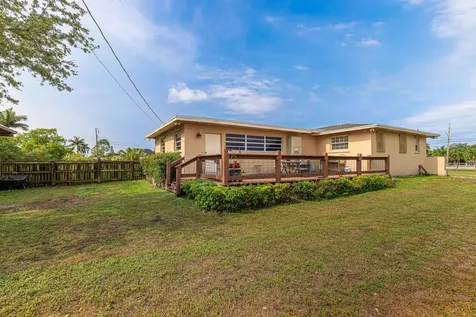 1009 NE 18th Street Belle Glade FL 33430