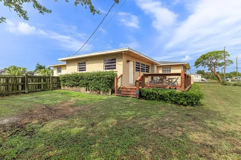 1009 NE 18th Street Belle Glade FL 33430