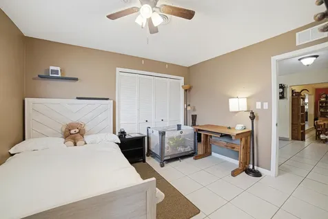 1009 NE 18th Street Belle Glade FL 33430