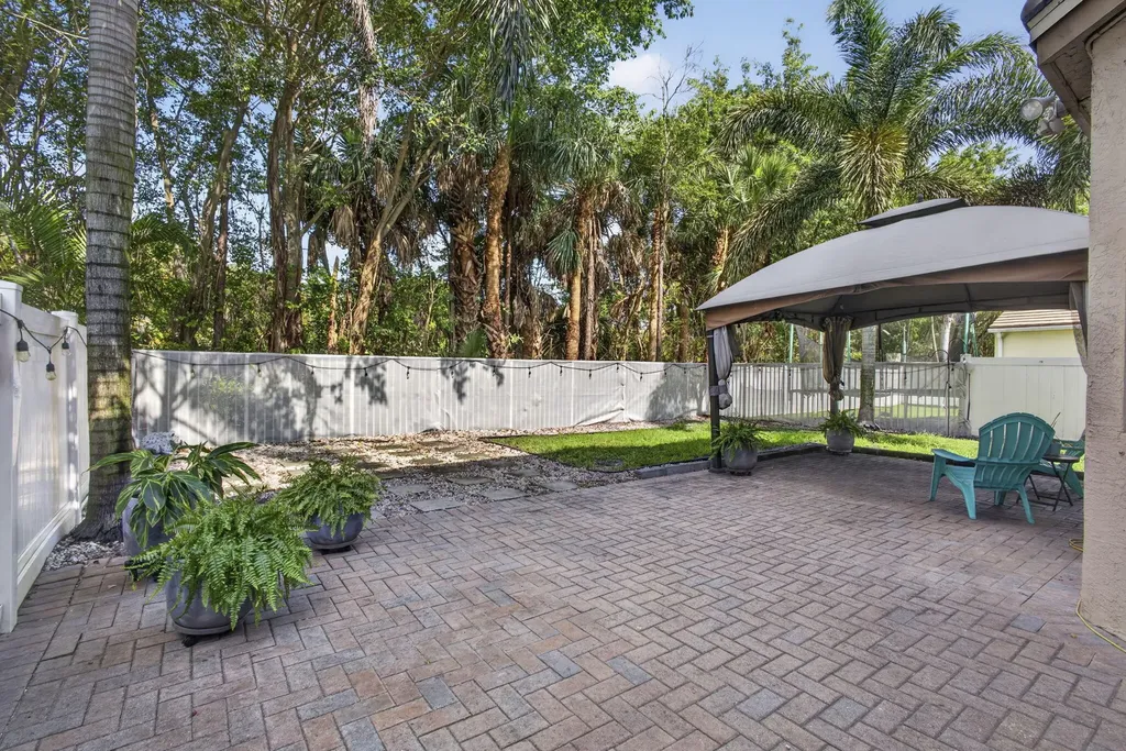 5953 Asturian Trail Lake Worth FL 33449