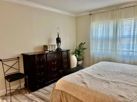 1541 S Ocean Boulevard Lauderdale By The Sea FL 33062
