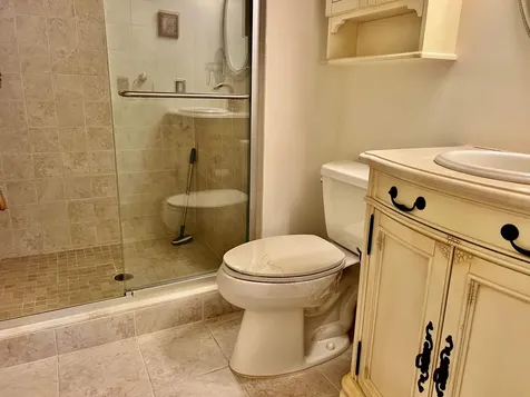 1541 S Ocean Boulevard Lauderdale By The Sea FL 33062
