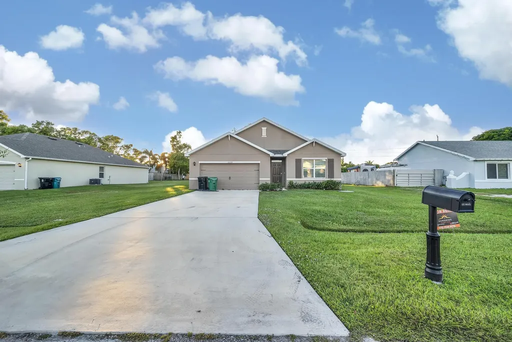 2538 SE Rock Springs Drive Port St Lucie FL 34952