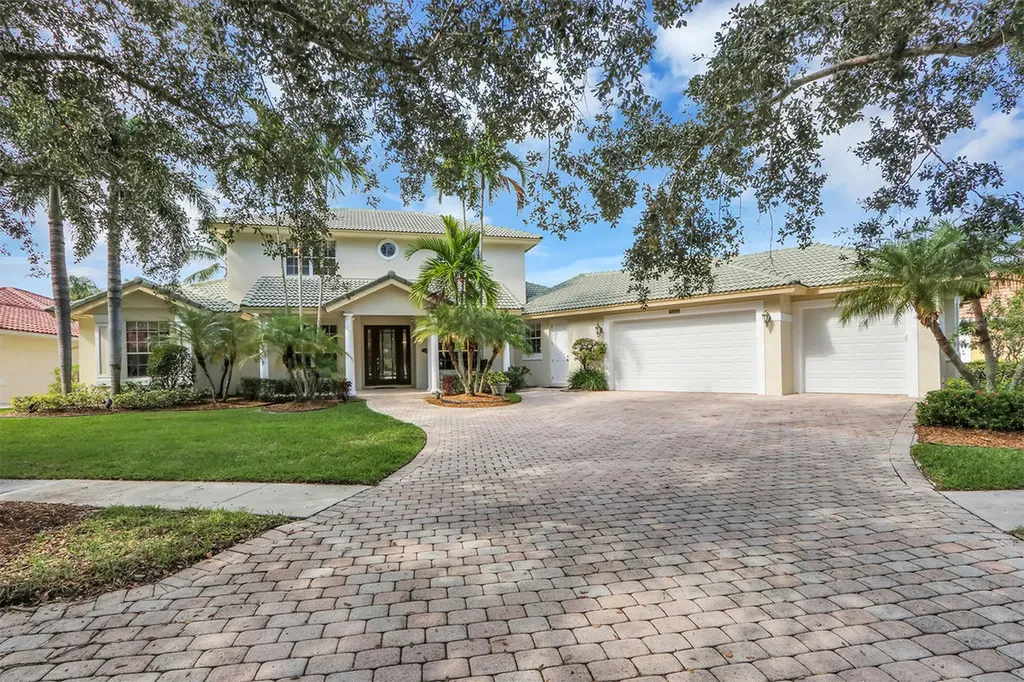 Jupiter FL, 6990 Cypress Cove Circle