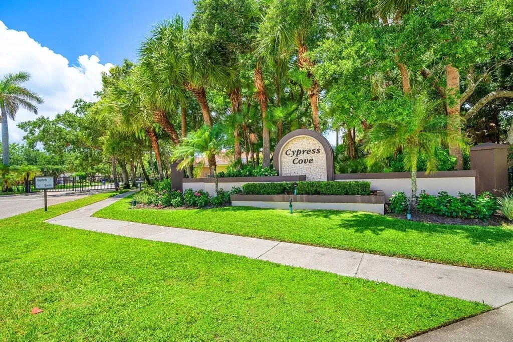 6990 Cypress Cove Circle Jupiter FL 33458