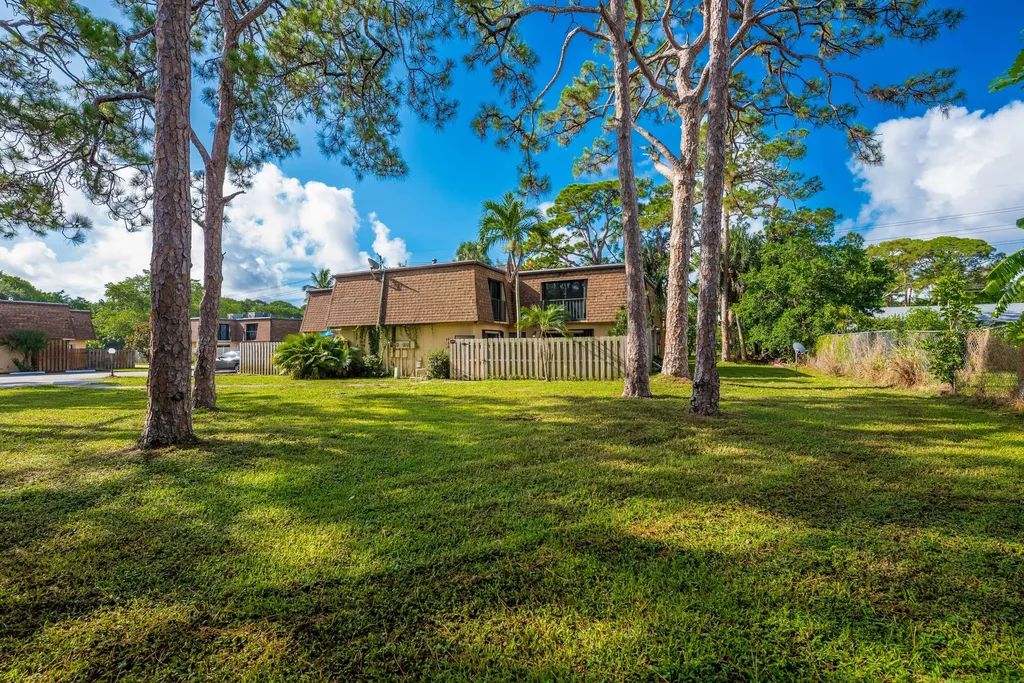 471 Kirk Road West Palm Beach FL 33406