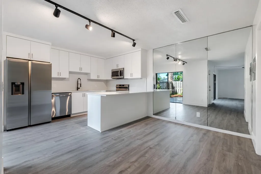 471 Kirk Road West Palm Beach FL 33406