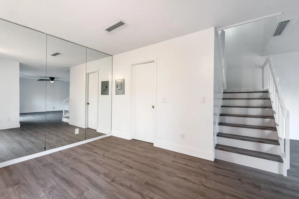 471 Kirk Road West Palm Beach FL 33406