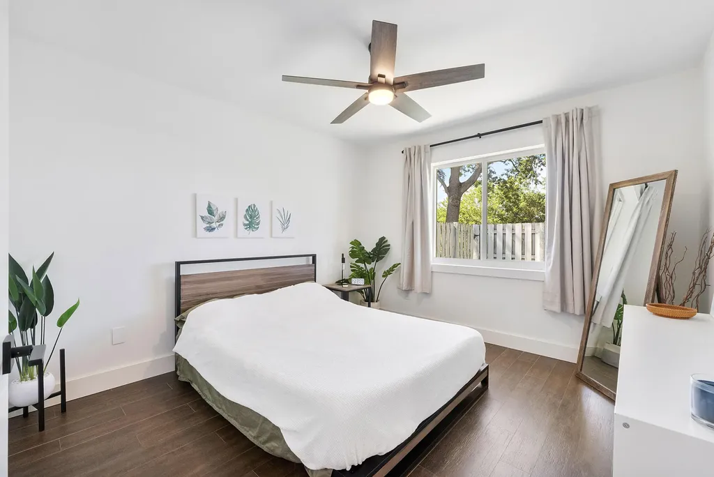 9800 NW 9th Court Plantation FL 33324