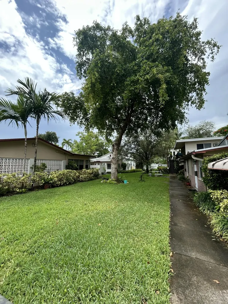 710 SE 16th Street Fort Lauderdale FL 33316