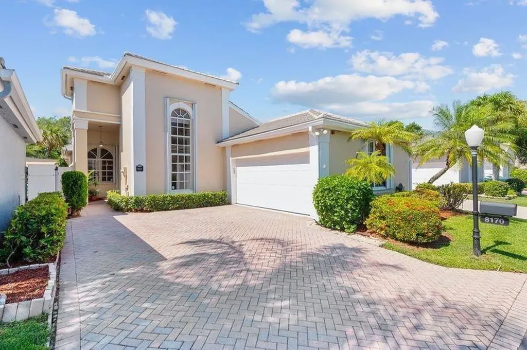 8170 Hampton Wood Drive Boca Raton FL 33433