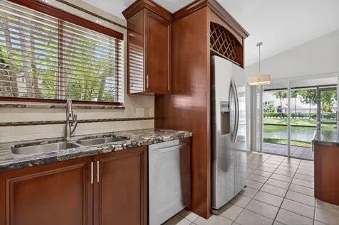 7364 Pinewalk Drive S Margate FL 33063