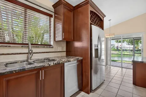 7364 Pinewalk Drive S Margate FL 33063