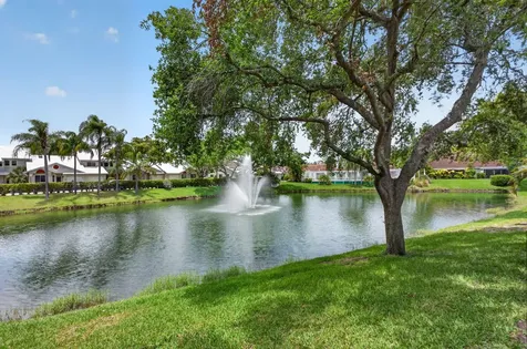 7364 Pinewalk Drive S Margate FL 33063