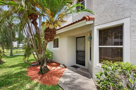 7364 Pinewalk Drive S Margate FL 33063
