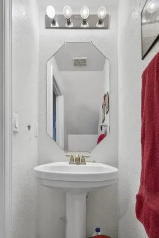 3720 Oleander Terrace Riviera Beach FL 33404