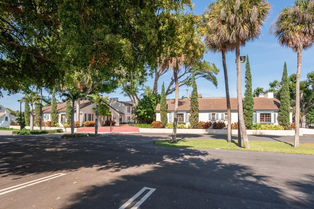 1200 S Federal Highway Boynton Beach FL 33435