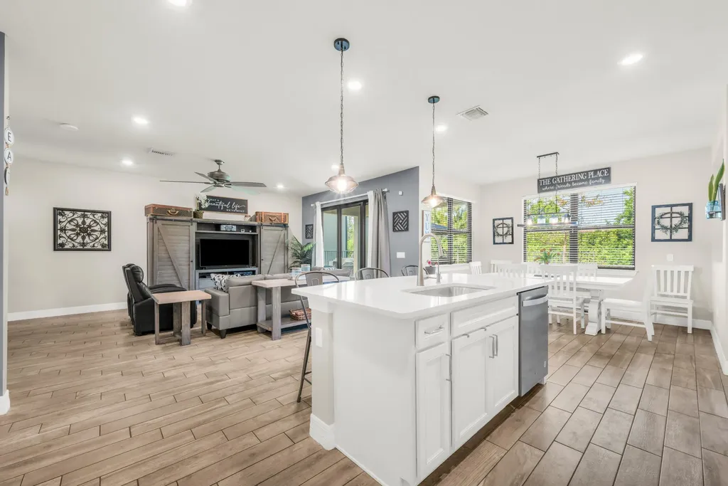 4819 Chantilly Road Lake Worth FL 33467