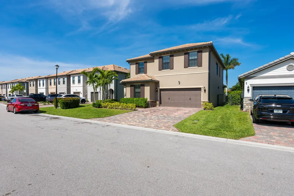4819 Chantilly Road Lake Worth FL 33467
