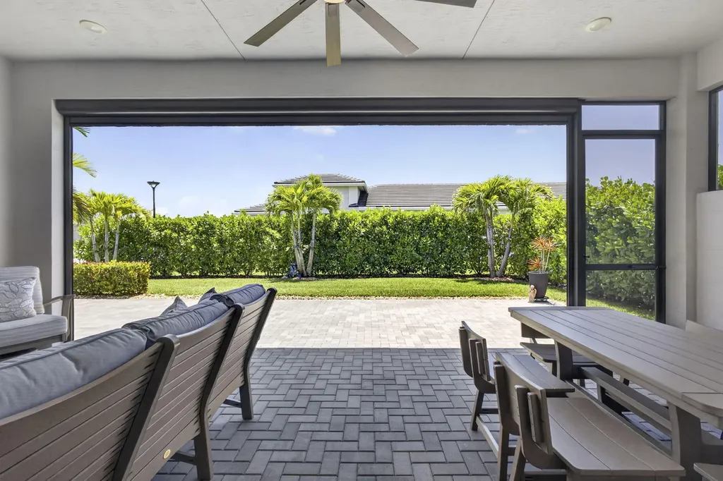 15830 Key Biscayne Lane Westlake FL 33470