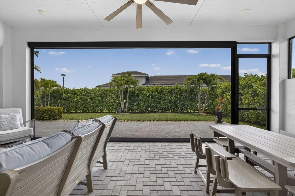 15830 Key Biscayne Lane Westlake FL 33470
