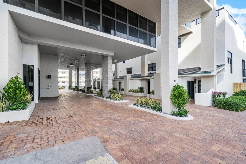 3115 S Ocean Boulevard Highland Beach FL 33487
