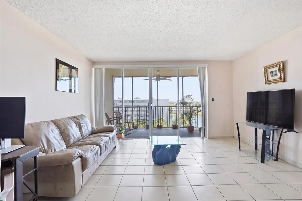 1750 NE 191st Street North Miami Beach FL 33179