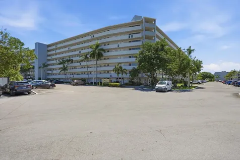 1750 NE 191st Street North Miami Beach FL 33179