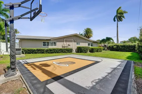 3001 NE 58th Street Fort Lauderdale FL 33308