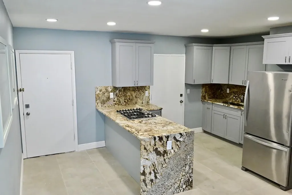 382 E Royal Palm Road Boca Raton FL 33432
