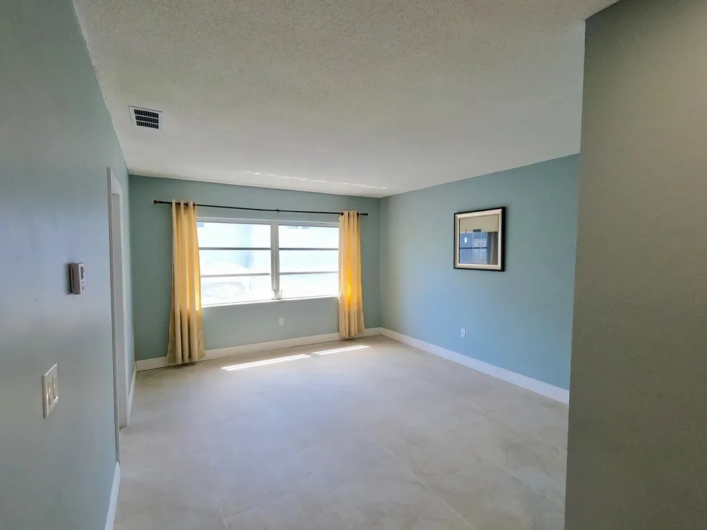 382 E Royal Palm Road Boca Raton FL 33432